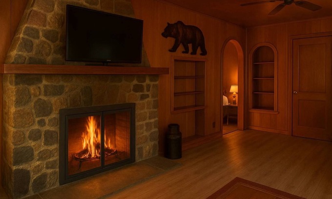 Arbor Vitae House | Family-Friendly Gresham Shores with Kitchen Amenities