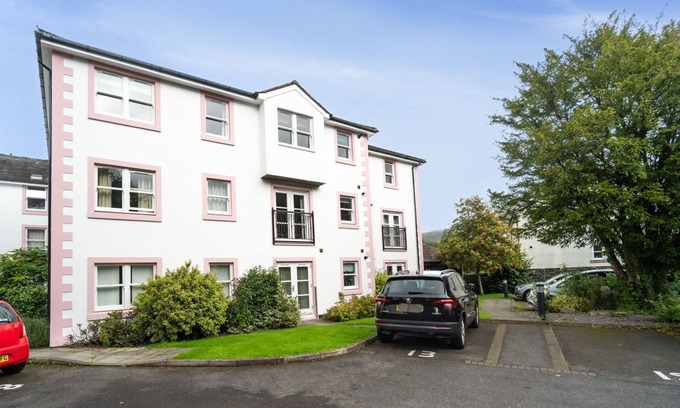 Keswick Cottage | Greta Bank: Family-Friendly Apartment with Premier Amenities