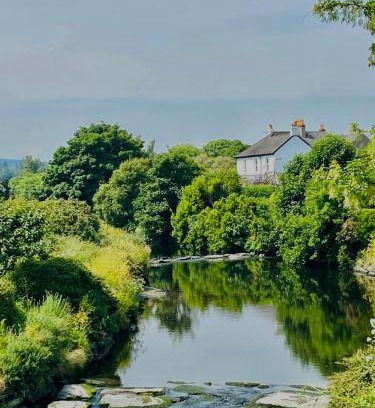 Newcastle House | Experience Grey Heron Townhouse – Guest Rated 9.5/10