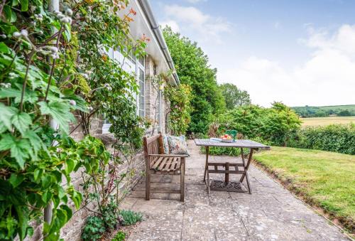 Melcombe Bingham House | Experience Greygles: Top-Rated Family and Pet Friendly Stay