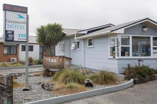 Greymouth Hotel | Comfortable Greymouth Motel: Pet Friendly & Family Ready
