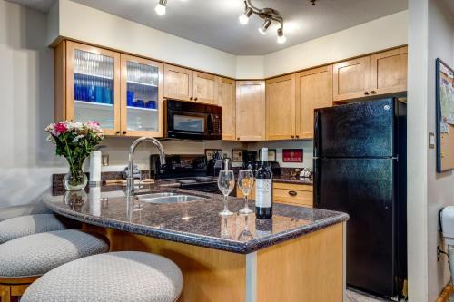 Upper Village House | Experience Greystone Lodge: Ski-in/Out & Family-Friendly