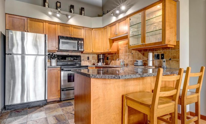 Upper Village House | Greystone Lodge 311: Ski-in, Hot Tub & Pool Access