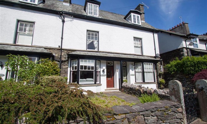 Bowness-on-Windermere House | Greystones: Family-Friendly Getaway with 4-Star Comfort