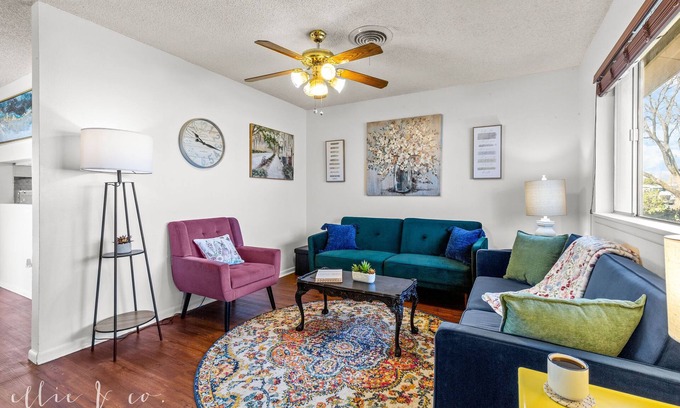 Abilene House | Pet-Friendly Retreat with Grill & Patio for Relaxing Gatherings