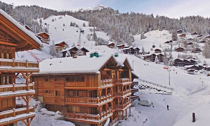Grimentz Ski Chalet | Grimentz Penthouse: Ski-In/Out, Top-Rated Stay Awaits!