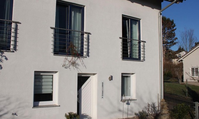 Loerrach Apartment | Welcoming Grimm's Lodge: Pet and Child-Friendly Retreat