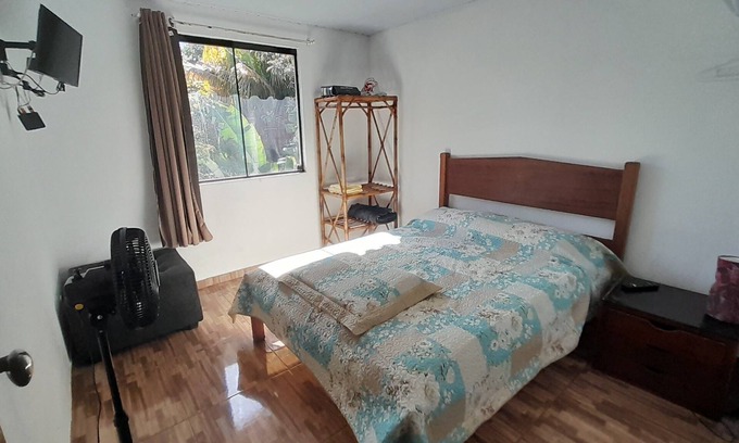 Rasa Apartment | Cozy Gringa Apartment with Ocean View & Spa Retreat