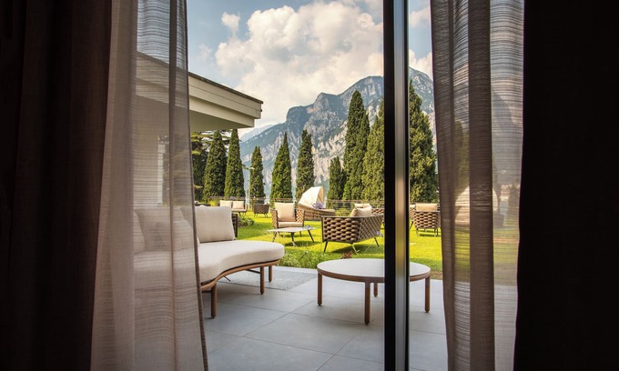 Malgrate Hotel | Griso Collection Hotel: 4-Star Comfort with Spa & Dining