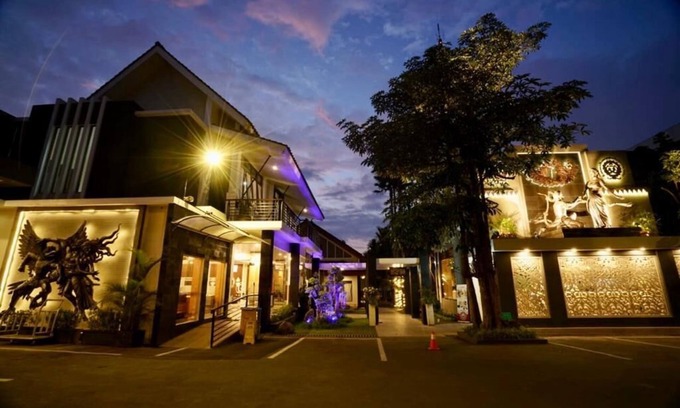 Pakem Resort | Guest Rated Griya Persada Convention Hotel & Resort Escape