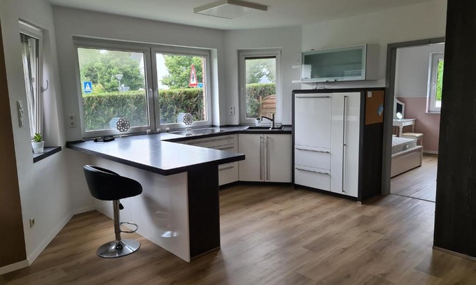 Altenrath Apartment | Spacious Apartment Near Cologne Bonn Airport - 8/10 Rated