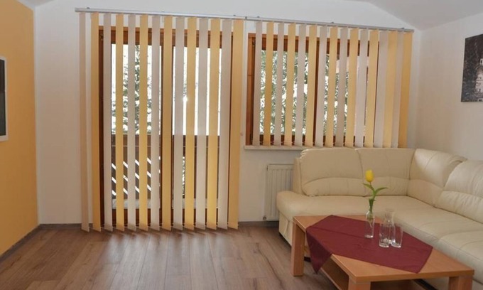 Bockstein Bed & Breakfast | Comfortable Zittrauertisch Apartment with Spa & Family Amenities