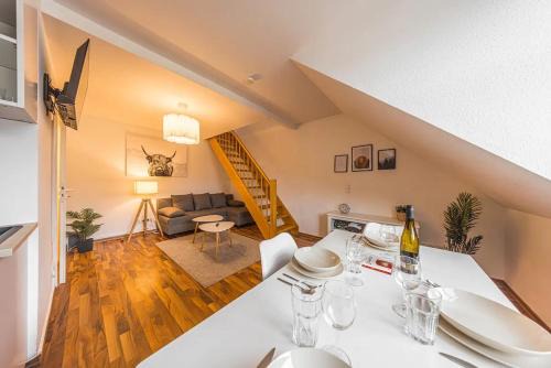 Zentrum-Suedost Apartment | Bright and Spacious 3-Room Apartment Near City Center