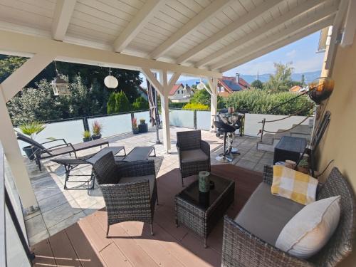 Zeltweg Apartment | Spacious Apartment with Terrace & Pet-Friendly Amenities