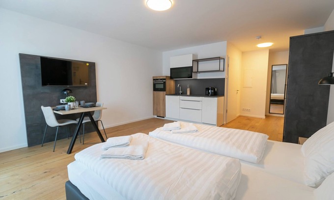 Alt-Treptow Apartment | Großzügiges Apartment im 1.OG mit Lift in Berlin