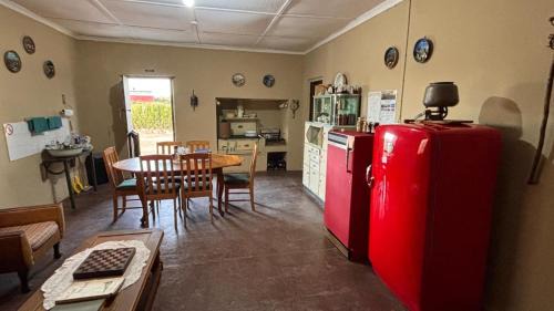 Kamiesberg House | Oceanfront Groendeur Guesthouse with Private Beach Escape