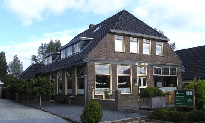 Scherpenzeel Villa | Inviting Group Accommodation at De Landerij
