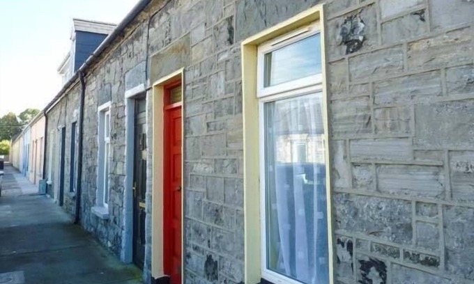 Listowel Cottage | Explore Grogan's Cottage: Top-Rated Stay in Listowel