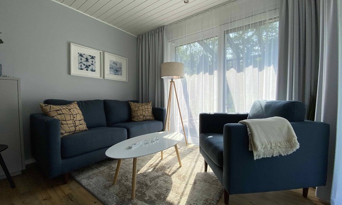 Ponitz am See House | Gronenberger Mühle: Idyllic Countryside Escape with Views