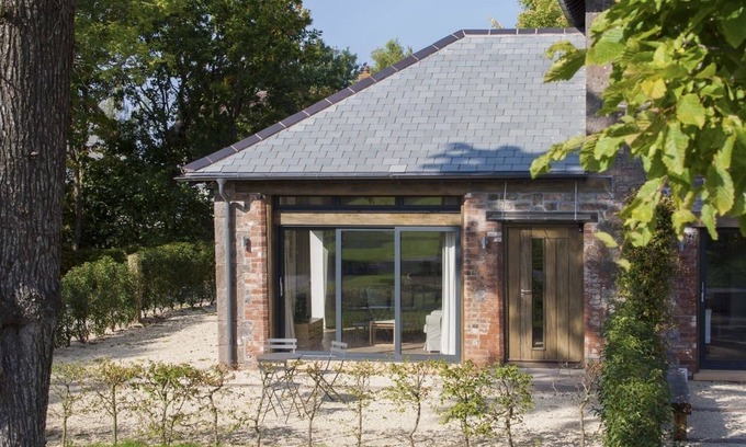 Talaton Cottage | Grooms Cottage: Pet-Friendly Retreat in Beautiful Talaton