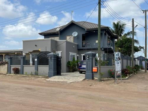 Accra Bed & Breakfast | Eco-Friendly Groove Haven Lodge in Kasoa with Breakfast