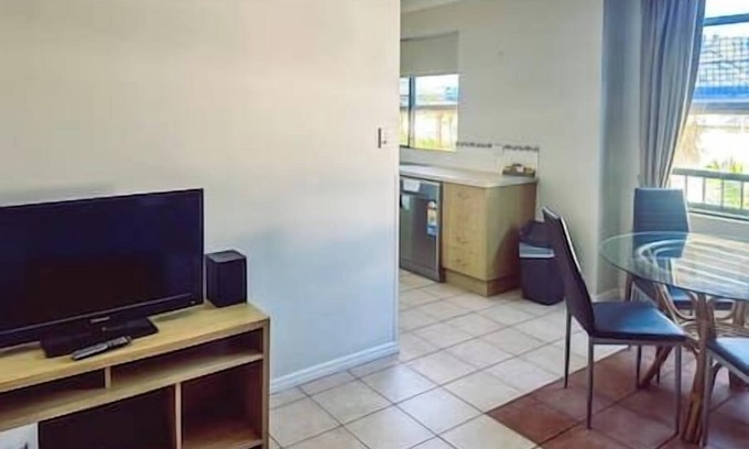 Cairns North Apartment | Grosvenor Cairns 1 Bdr self-contained Apartment