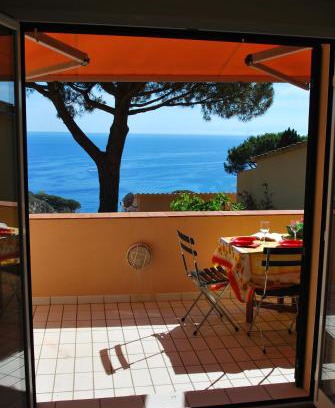 Cavoli Apartment | Discover Grotta Azzurra Apartment - Family-Friendly Retreat
