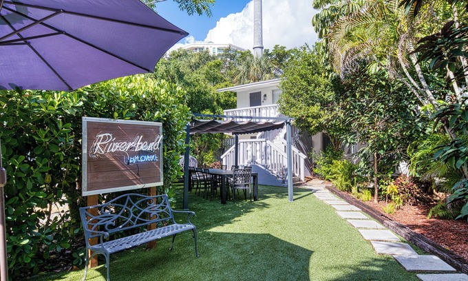 Riverwalk Fort Lauderdale Apartment | Ground Floor 1-Bedroom Apt by the River Near Las Olas w/Sofa Bed & Full Kitchen
