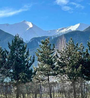 Razlog Apartment | Top-Rated 2-Bedroom Apartment with Pools & Spa Near Bansko