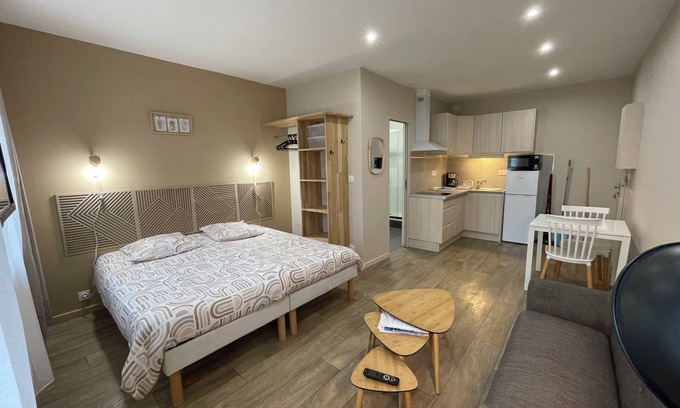 Rochefort Apartment | Ground-floor apartment 200m from the spa (no. 32)