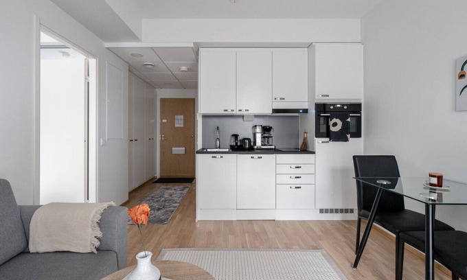 Tampere Apartment | Ground floor apartment close to Tram Line & Shopping