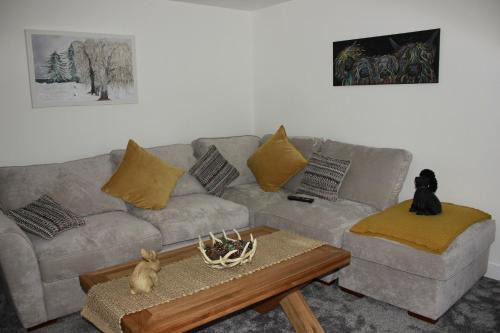 Montrose Apartment | Ground Floor Apartment: 4-Star Family-Friendly Retreat
