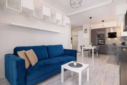 Sosnowiec Apartment | Inviting Ground Floor Apartment with Garden & Free Garage