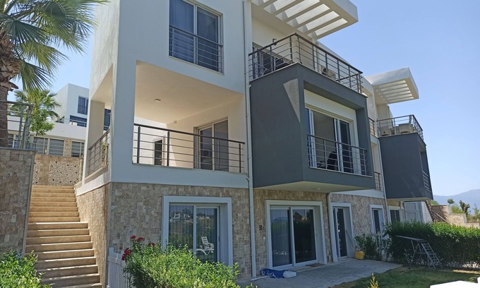 Kadıkalesi Mh. Apartment | Relaxing Kusadasi Lavender Residence Garden Apartments
