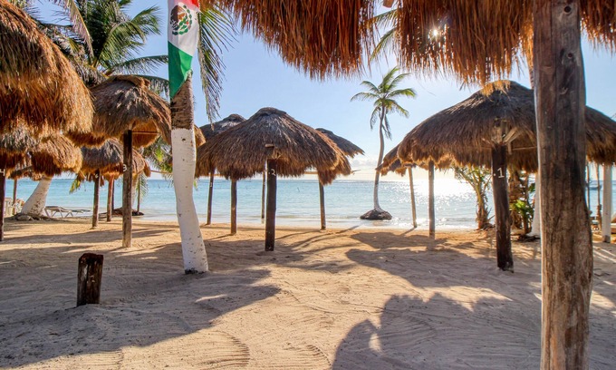 Majahual Condo | Ground-Floor Condo with Private Patio & Plunge Pool Near Beach