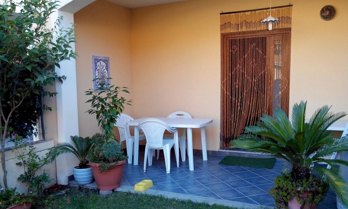 Torpe House | Cozy Ground Floor House with Gardens and Veranda Escape