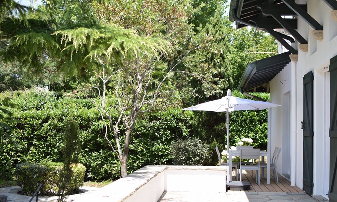 Ciboure Villa | Idyllic Ground Floor Villa with Pyrenees Views & Spa