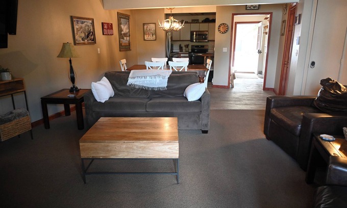 Mountain House Condo | Prime Location Ground Floor Unit - Steps to Lifts & Spa