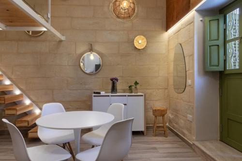Senglea House | Groundfloor Harbour Loft