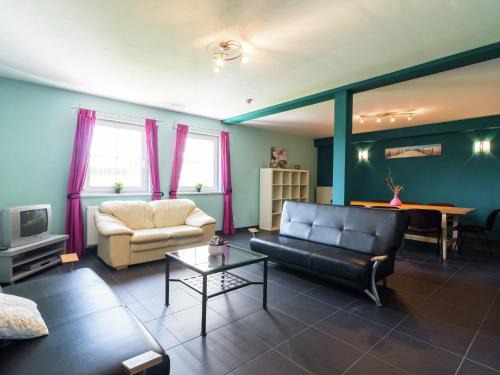 Mellier House | Delightful Holiday Home in Gelderland with Pool & Hot Tub