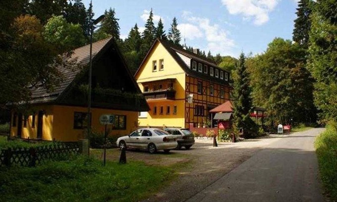 Bad Sachsa House | Spacious Group House for 45 in Südharz Bad Sachsa