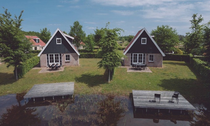 Bant House | Group Stay in Eigen Wijze near Playing Field