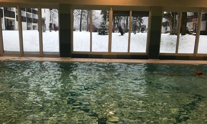 Sankt Martin bei Lofer Apartment | Family-Friendly Grubhof Castle Flat with Private Pool & More