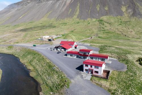 Grundarfjordur House | Explore Búlandshöfði í Grundarfirdi with Ocean Views
