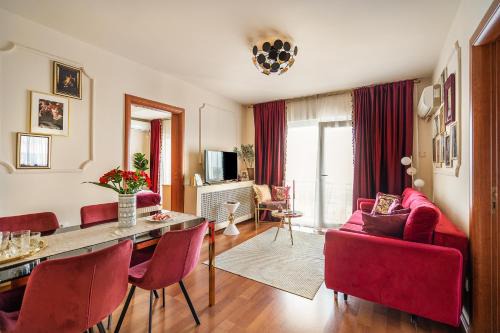 Bucharest City-Centre Apartment | Gryffindor Tower