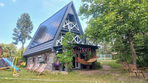 Szemud Cabin | Grygielówka by the Lake: Hot Tub & Sauna Retreat