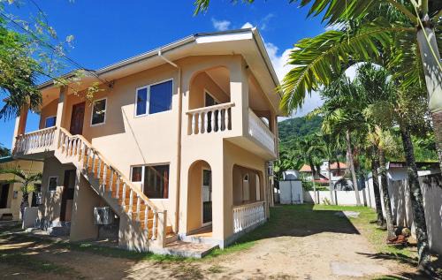 Beau Vallon Apartment | Ocean View GT Self Catering Apartments - Rated 8.8 by Guests