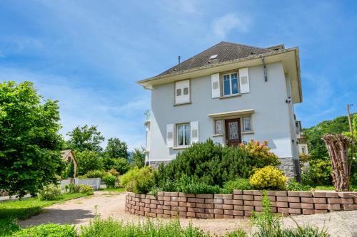 Munster House | Discover Gte Le Noisetier: Ideal for Families and Relaxation