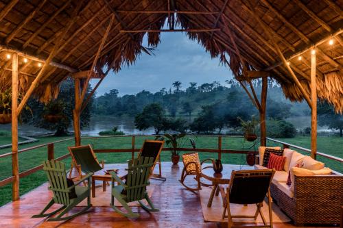 El Castillo Cabin | Discover Guacimo Lodge: Oceanfront Retreat with Pool & Dining