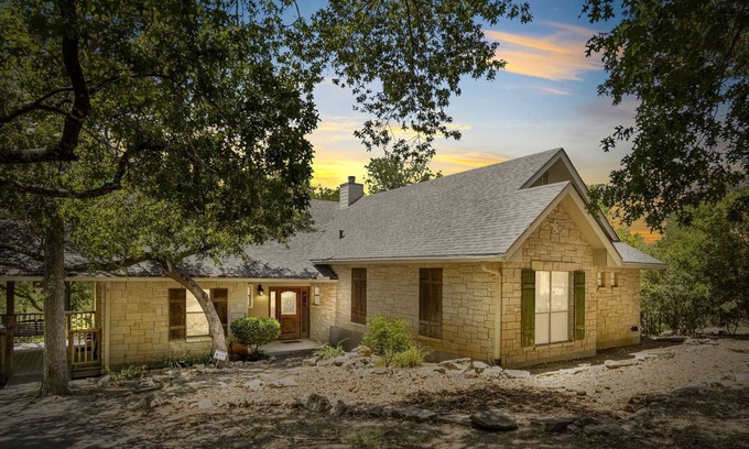 Boerne House | Experience the Beauty of Guadalupe River Retreat